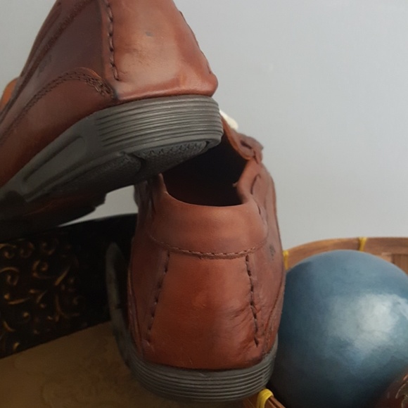 NWOB Genuine Leather Handcrafted Loafers - Picture 5 of 7